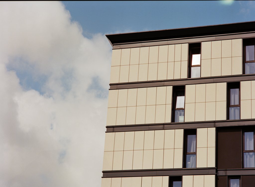 Ektar vs Portra: the Architecture Showdown - Analogue Wonderland