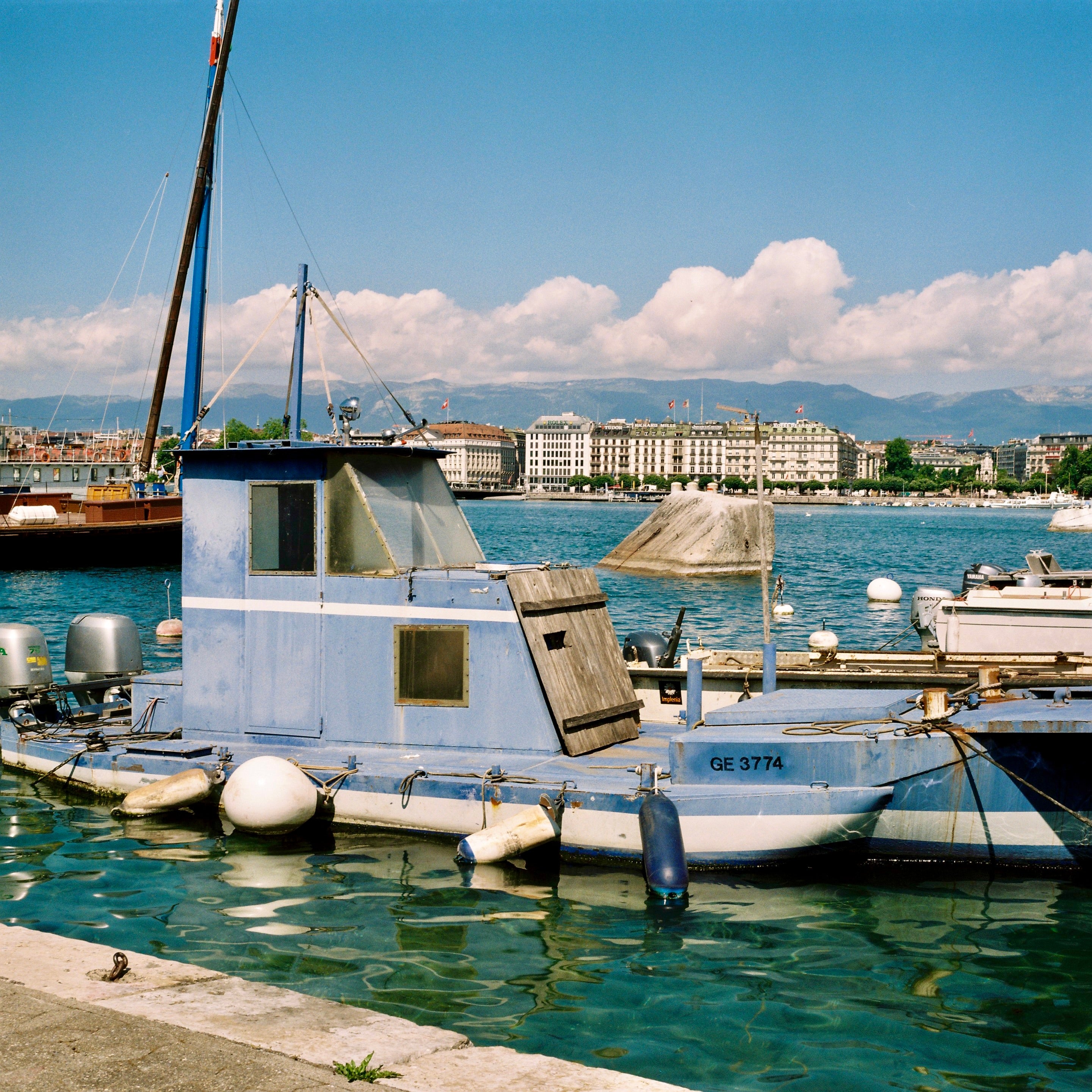 Kodak Gold - 120 Film - EXPIRED