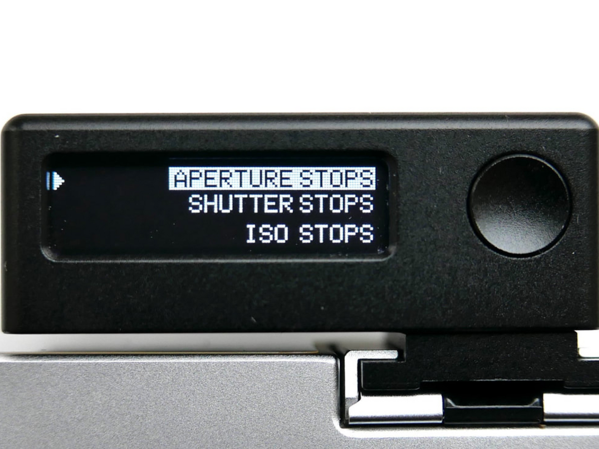 Keks KM02 - the premium light-meter for film cameras - showing settings