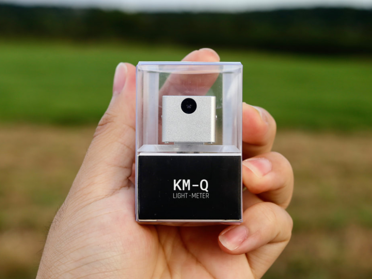 Keks KMQ - the compact modern light-meter for film cameras