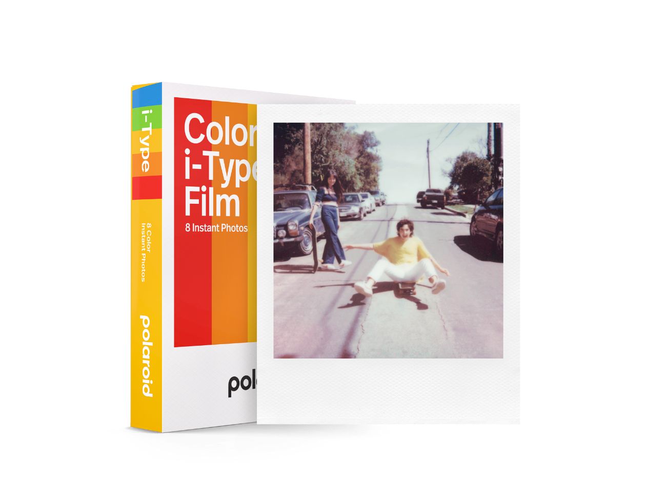 Polaroid 600 film 2 pack 1 color, 1 B&W 16 photos in all also for i-type  cameras