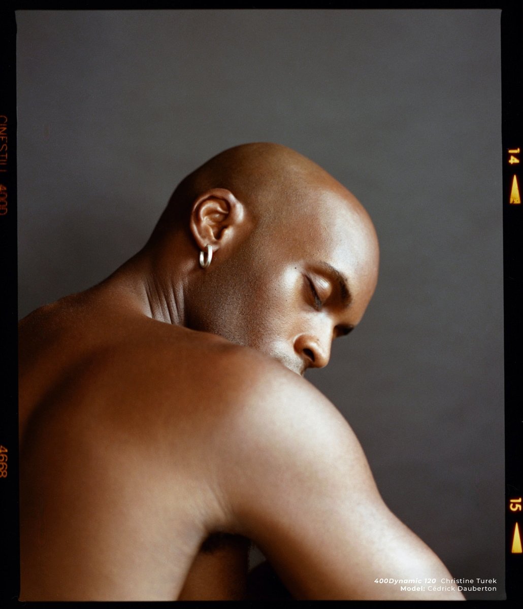 CineStill 400D - 120 Film - Analogue Wonderland - 2