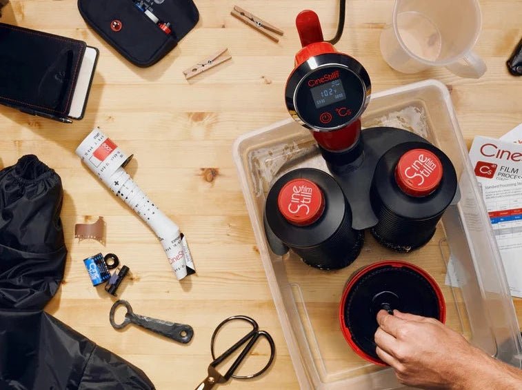 CineStill TCS-1000 - Temperature Control System - UK Plug - Analogue Wonderland - 2