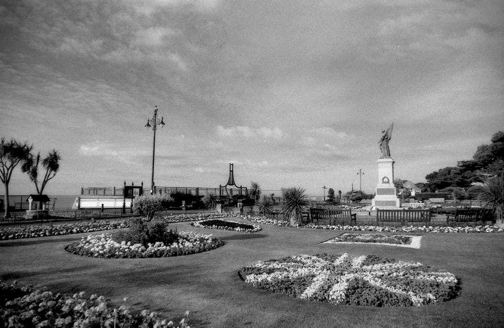 Fomapan 100 - 4x5 Film - Analogue Wonderland - 3
