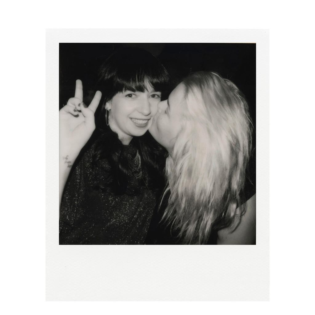 Polaroid 600 Film - B&W - Analogue Wonderland - 2