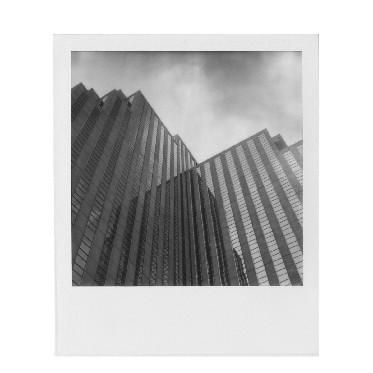 Polaroid SX70 Film - B&W - Analogue Wonderland - 2
