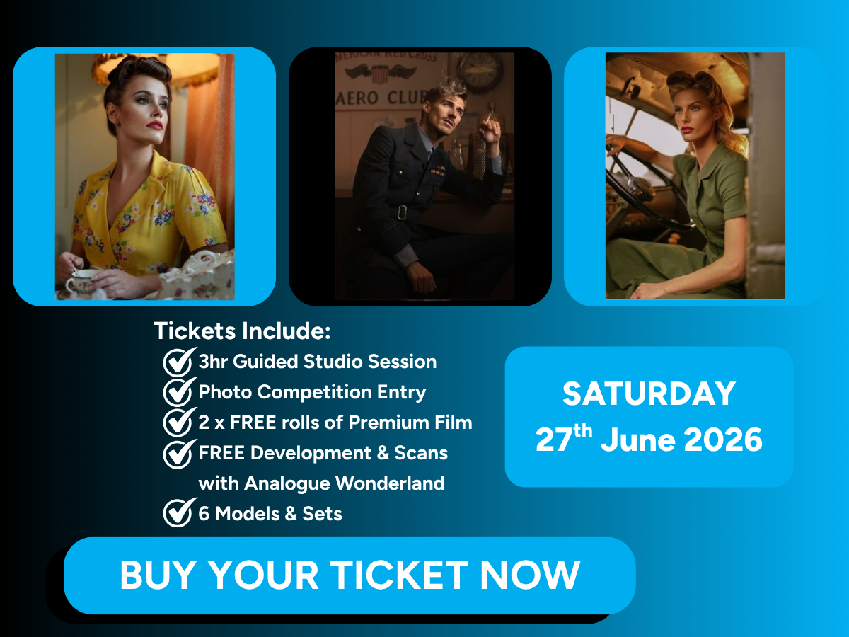Promotional image for a photo event with models and text on a blue background
