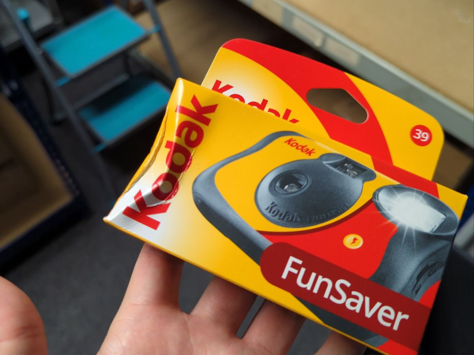 Kodak Funsaver 27+12 - Disposable Film Camera - WITH SLIGHTLY DAMAGED PACKAGING