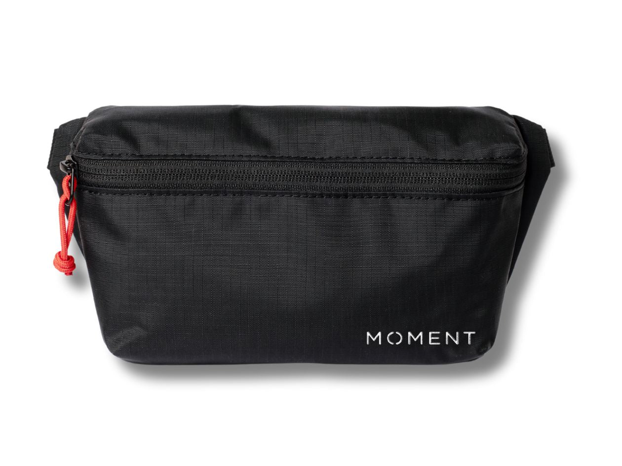 Moment Mini Sling Camera Bag - Black Ripstop - Front