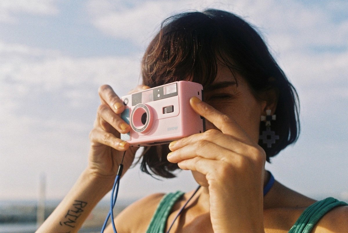 Dubblefilm SHOW 35mm Film Camera - Pink - Analogue Wonderland - 5