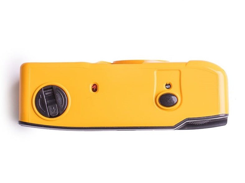 Cámara de película Kodak M35 con flash (Flame Scarlett)