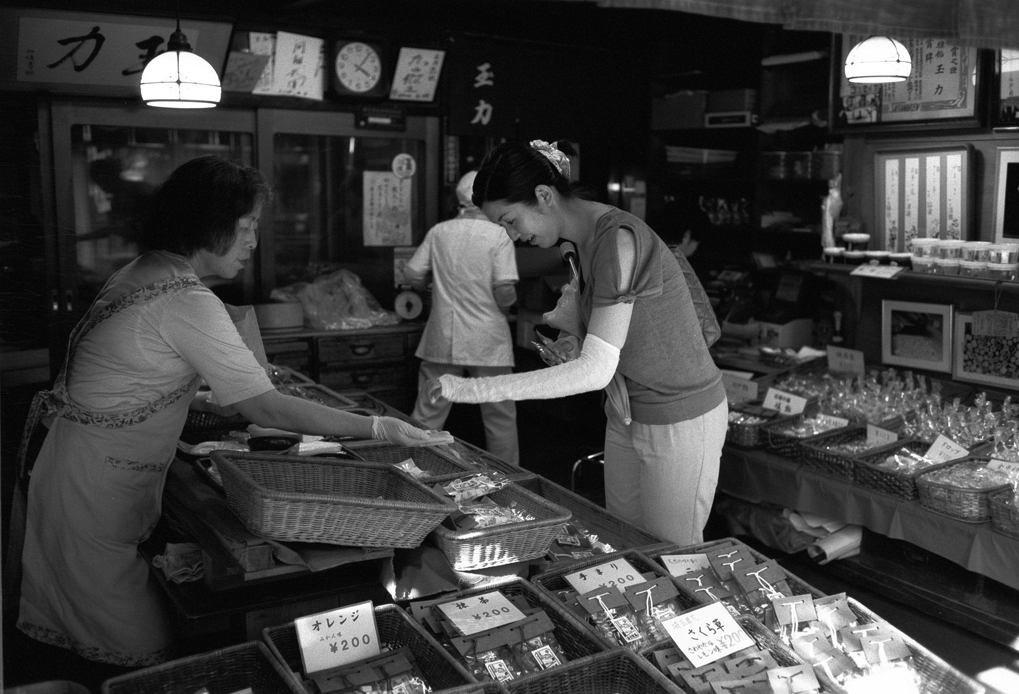Kodak T-MAX 100 - 35mm Film - EXPIRED - Analogue Wonderland - 4